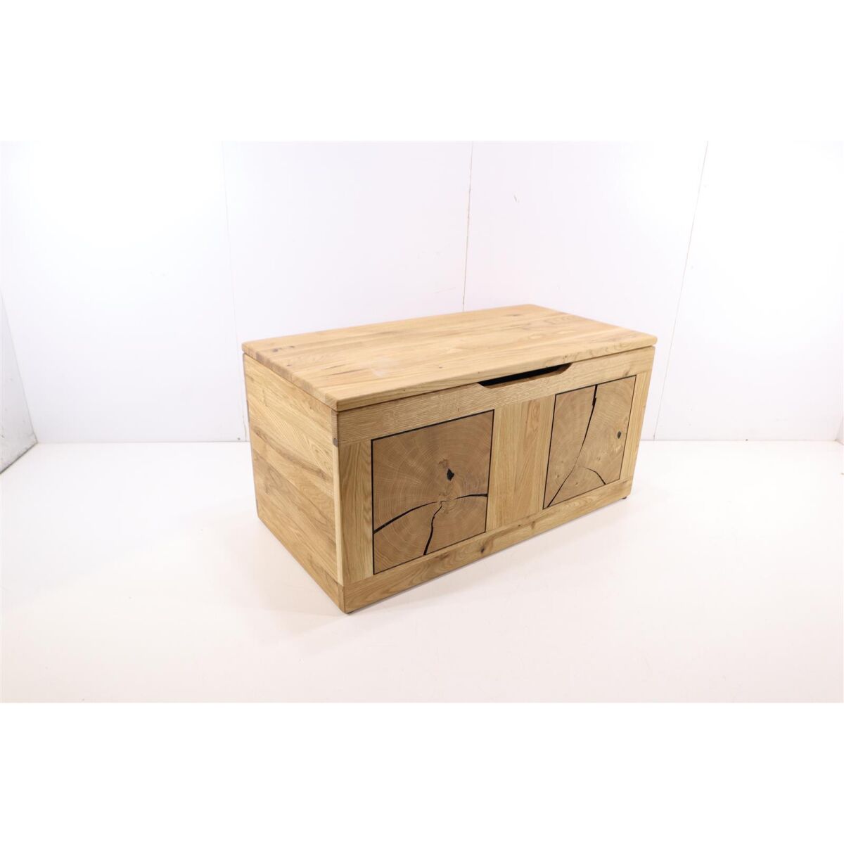 Woodroom Truhe Eiche massiv geölt 80x40x40 cm Stauraumbank, 237,45 €