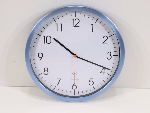TFA Dostmann 60.3517.55 Funk Wanduhr 30.5 cm x 4.5 cm Aluminium