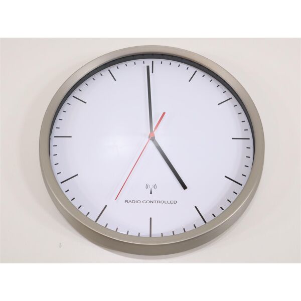 TFA Dostmann 60.3521.02 Funk Wanduhr 30.5 cm x 4.8 cm Edelstahl