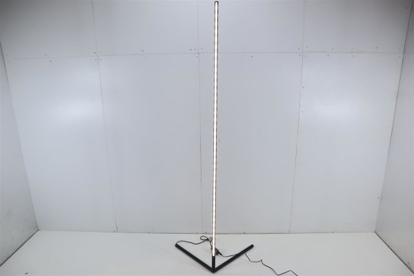 Ledvance Smart+ WiFi Stehleuchte Floor Corner Kaltweiß Leuchte 200lm